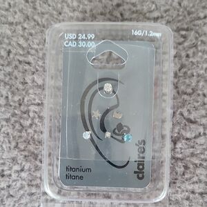 Claire's Titanium Cartlidge Stud Set